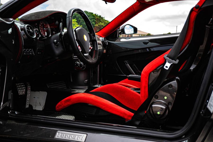 Интерьер Ferrari 430 Scuderia 2009 года  (NA) (фото 62 из 87)
